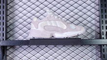 Load image into Gallery viewer, Adidas YEEZY700 Originals Sneaker - Grey