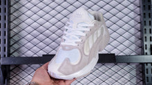 Load image into Gallery viewer, Adidas YEEZY700 Originals Sneaker - Grey